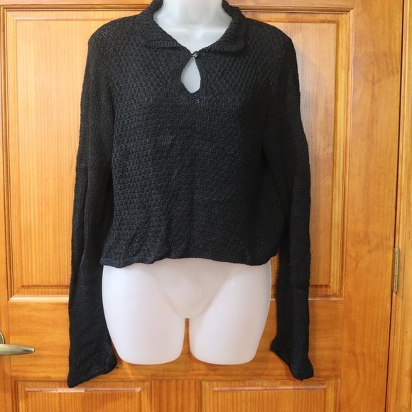 Robin Richman Black Open Knit Key Hole Flare Sleeve Top Hand Knit USA - Picture 2 of 8